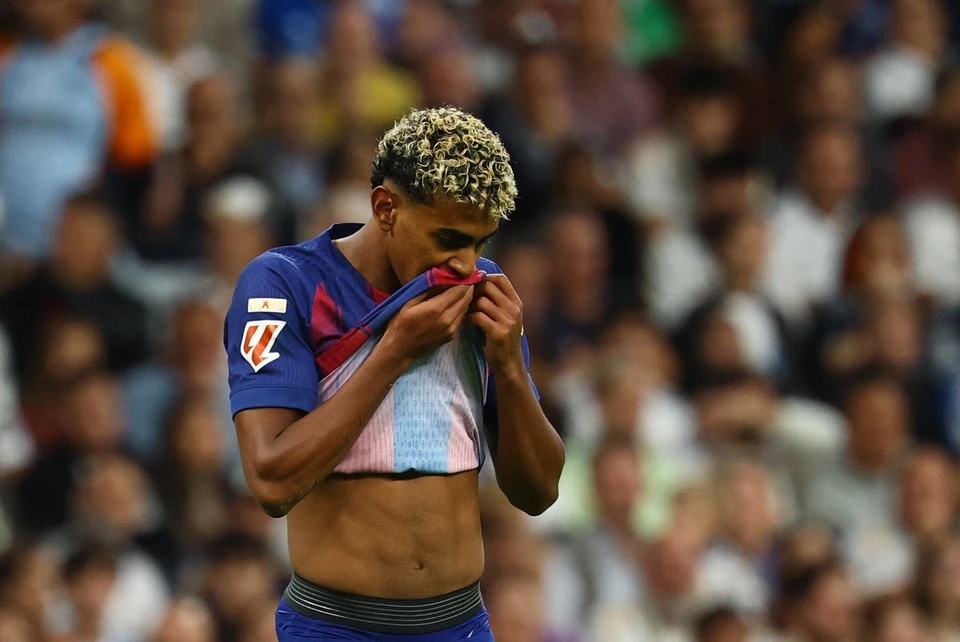 Yamal không nên đi theo vết xe đổ của Neymar