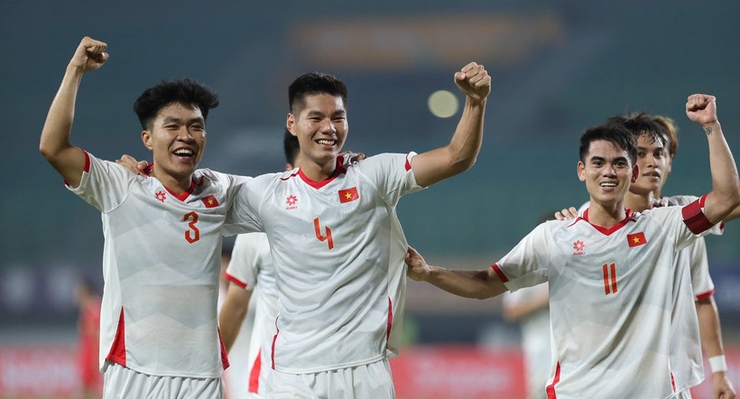 U23 Đông Nam Á 2025: Việt Nam, Thái Lan tiến sát bán kết; Lào và Timor Leste bị loại